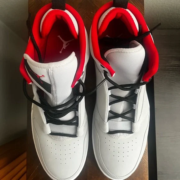 Brand New NIKE AIR JORDAN fadeaway ‘wolf grey’ - Picture 9 of 14